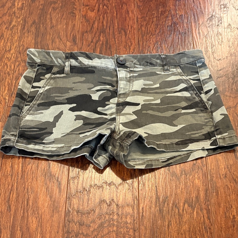 Express camo shorts